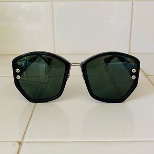 Dior oversized sunglasses black